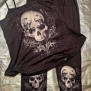 Black Skull Print Women's outfit, pants tank Casual Size Large -sexy